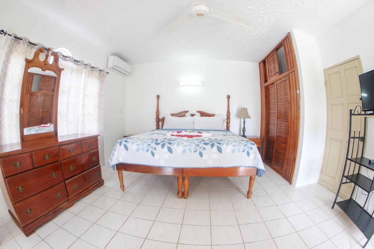 Van Villa Guesthouse Негрил Экстерьер фото