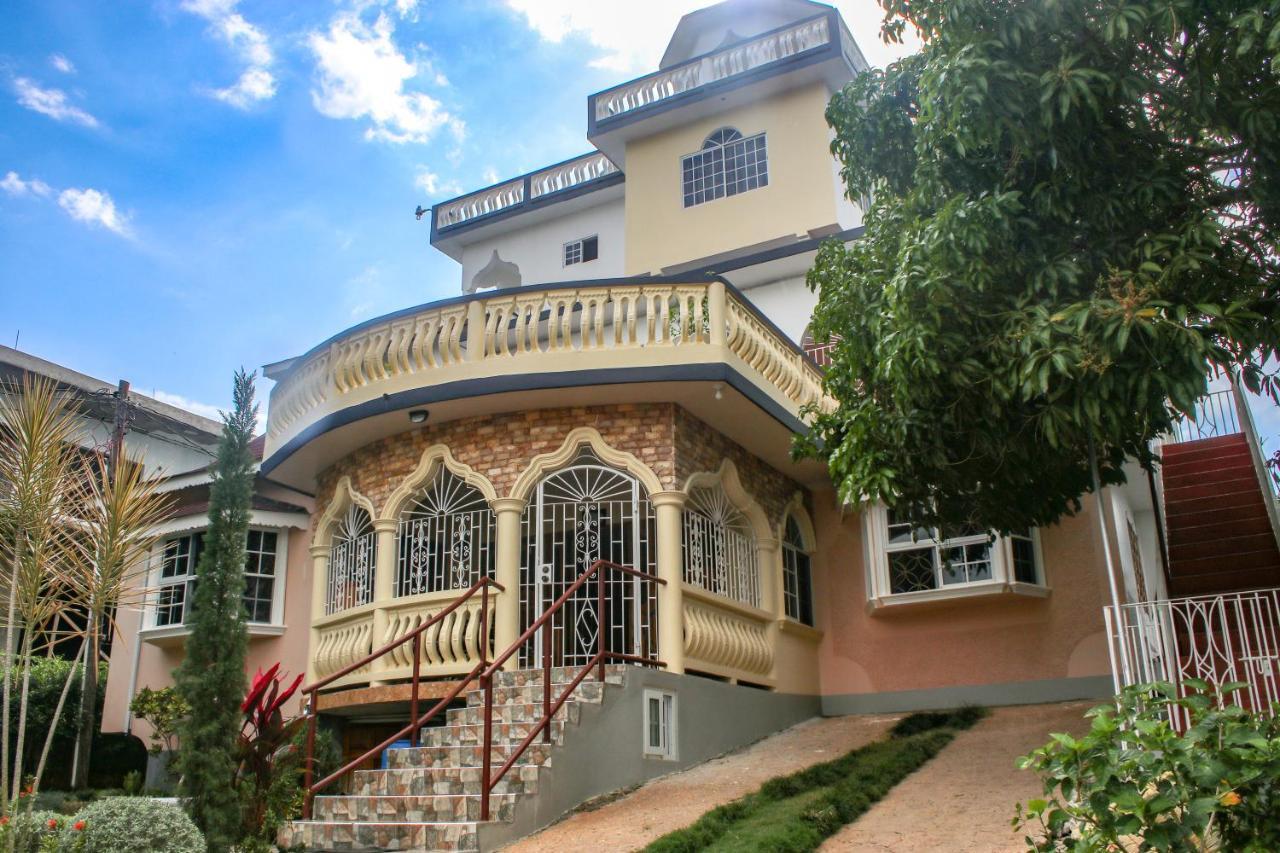 Van Villa Guesthouse Негрил Экстерьер фото